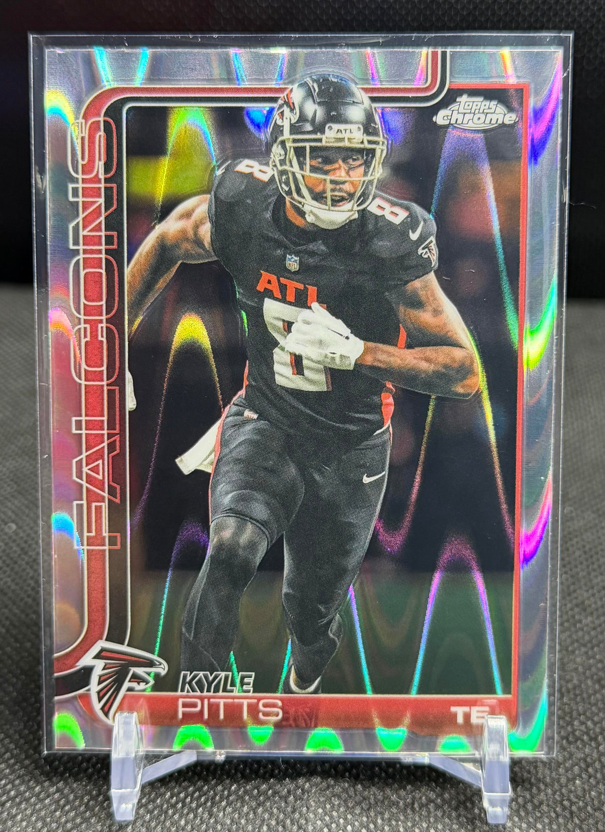 2025 Topps Chrome #14 Kyle Pitts Ray Wave Refractor