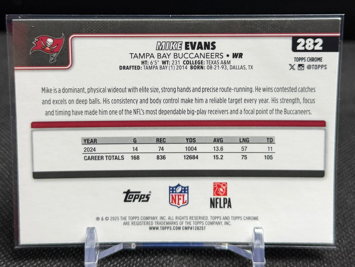 2025 Topps Chrome #282 Mike Evans Ray Wave Refractor